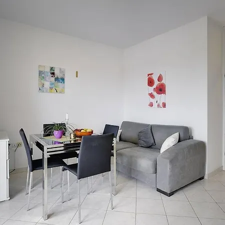 Apartment Mirna *